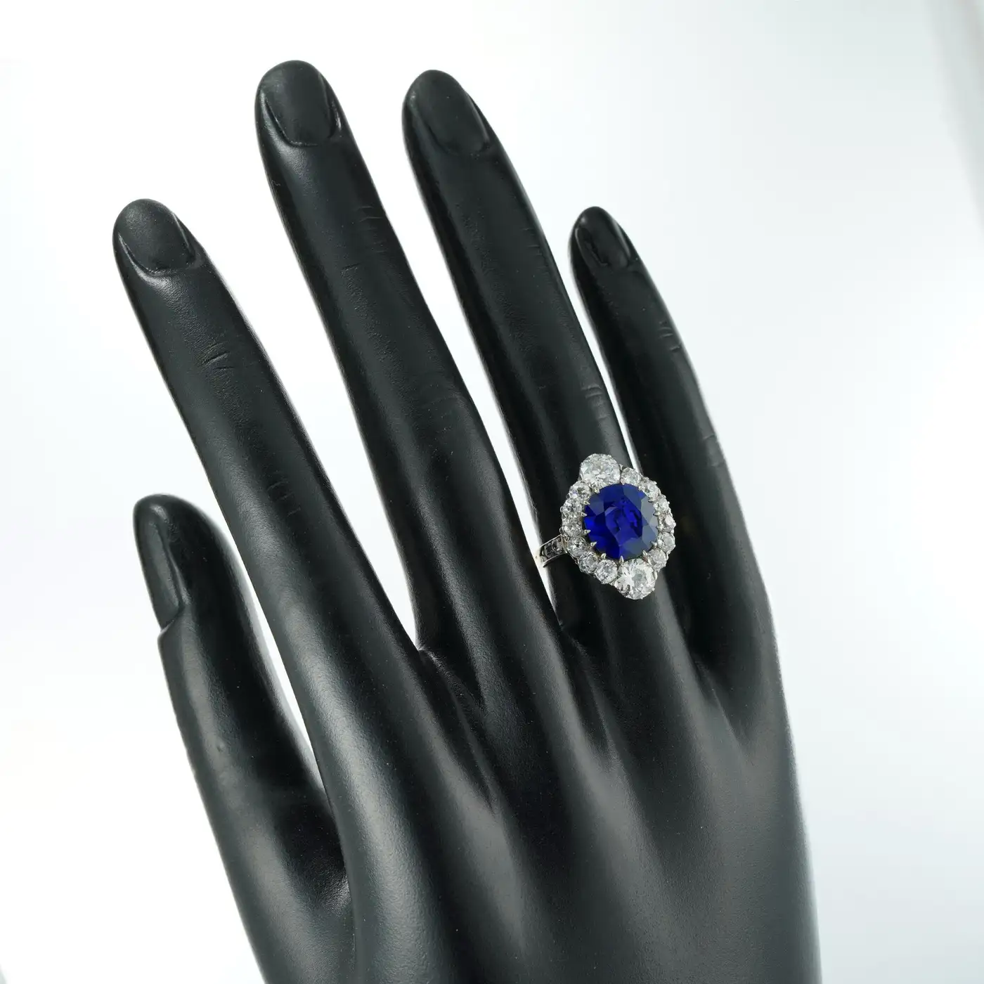 Edwardian-4.84-Carat-Fine-Burmese-Sapphire-Diamond-Gold-Cluster-Ring-4.webp