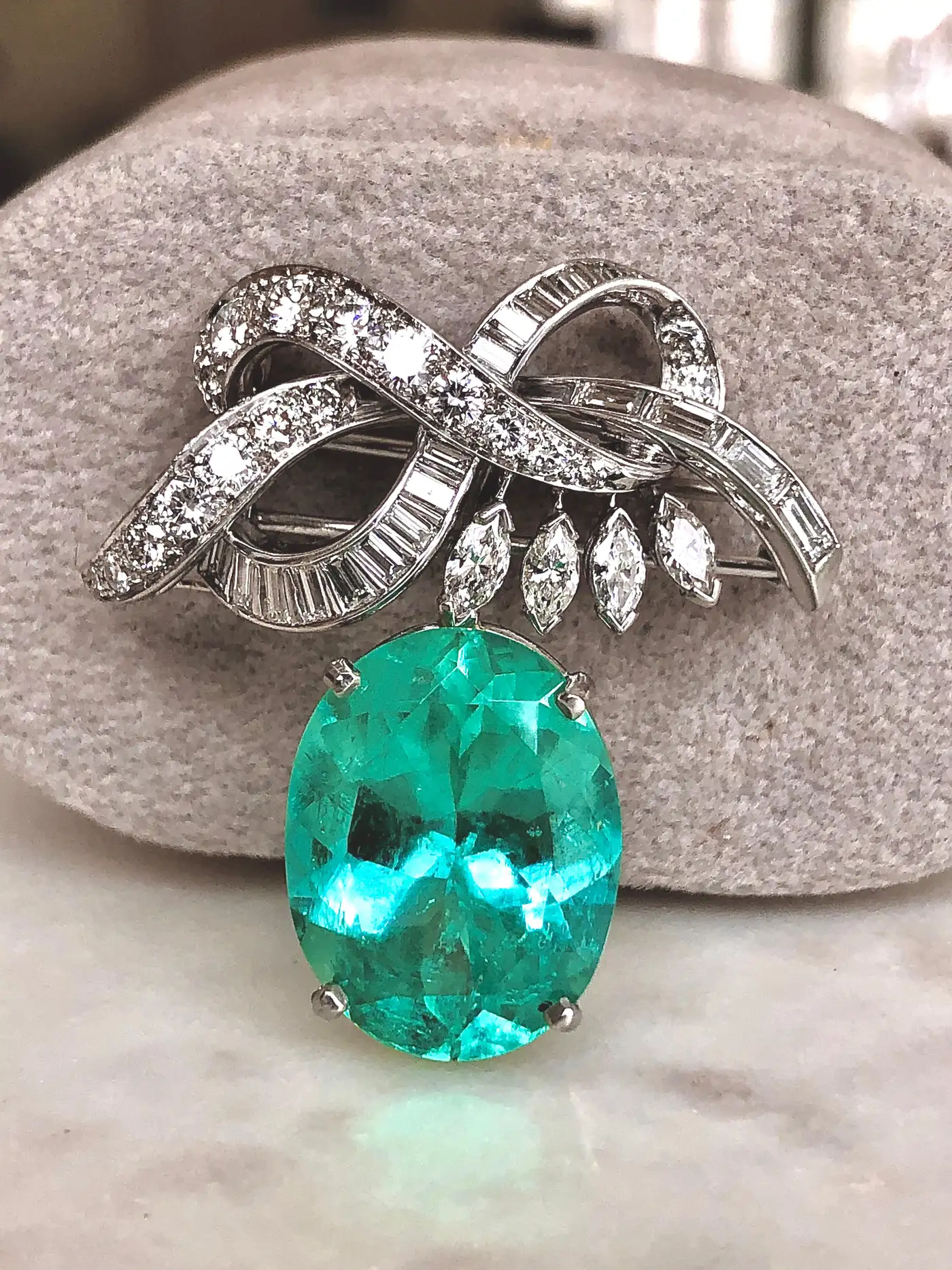 Emeralds-Maravellous-18.76ct-Certified-Colombian-Emerald-Diamond-Platinum-PendB-12.webp