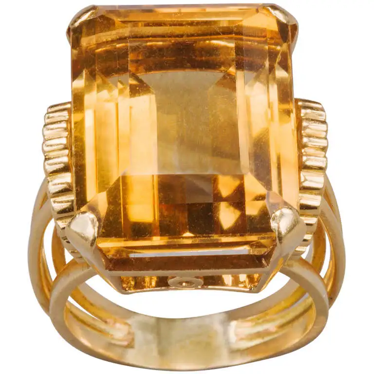 English-Retro-Citrine-18k-Gold-Cocktail-Ring-1950s-1.webp
