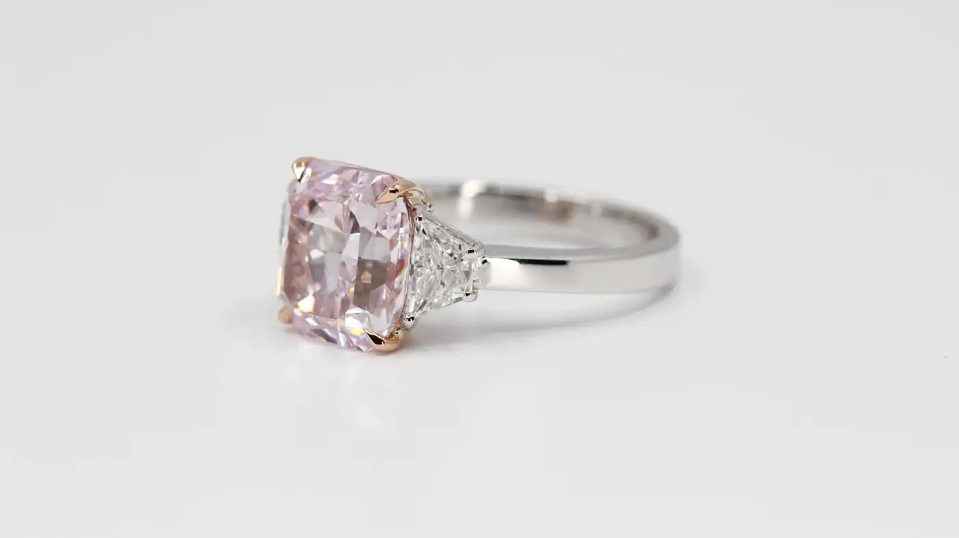 Fancy-Purplish-Pink-Internally-Flawless-Diamond-Ring-GIA-Certified-4.24-Carat-12.webp