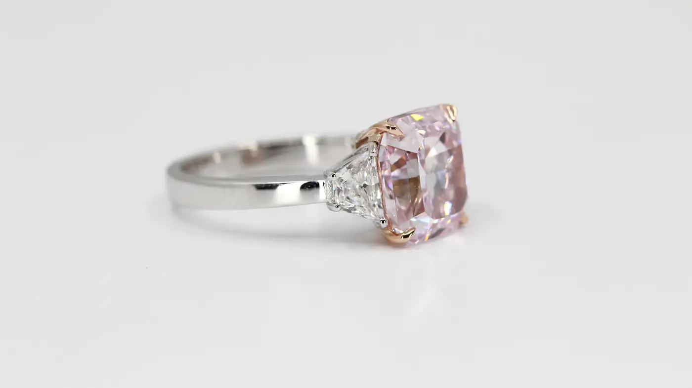 Fancy-Purplish-Pink-Internally-Flawless-Diamond-Ring-GIA-Certified-4.24-Carat-15.webp