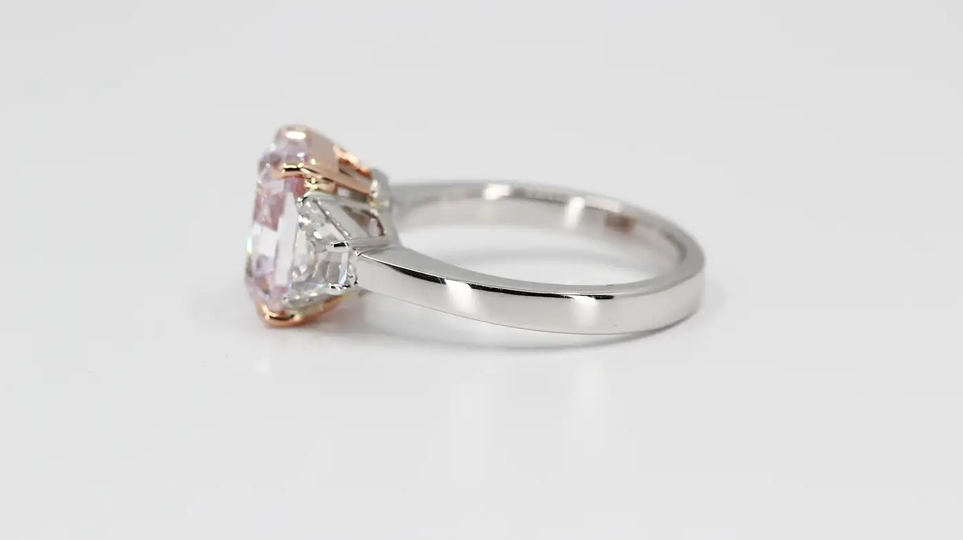 Fancy-Purplish-Pink-Internally-Flawless-Diamond-Ring-GIA-Certified-4.24-Carat-4.webp