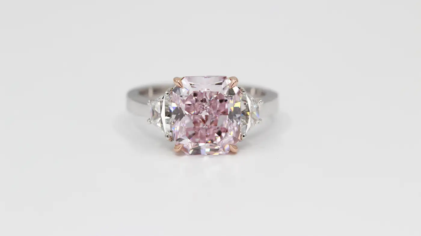 Fancy-Purplish-Pink-Internally-Flawless-Diamond-Ring-GIA-Certified-4.24-Carat-9.webp