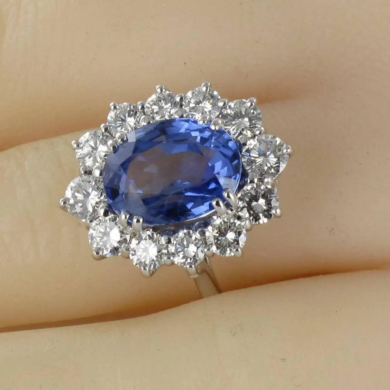 French-1960s-No-Heat-7.42-Carat-Ceylon-Sapphire-Diamond-White-Gold-Cluster-Ring-4.webp