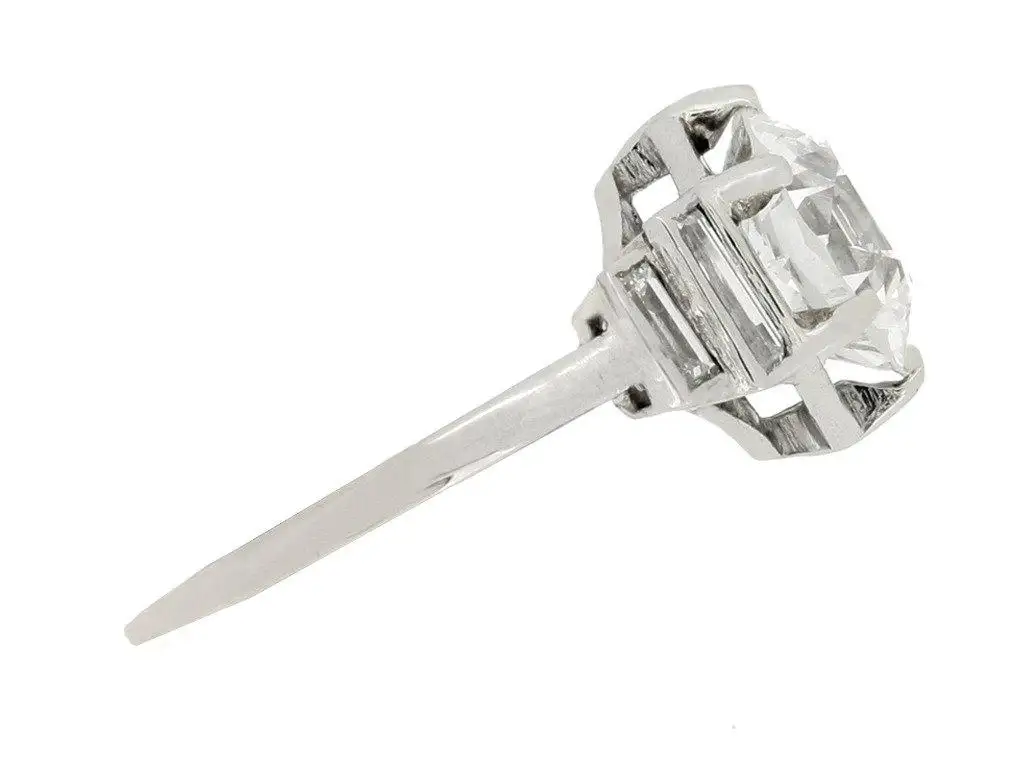 French-Solitaire-Diamond-Engagement-Ring-with-Diamond-Set-Shoulders-7.webp