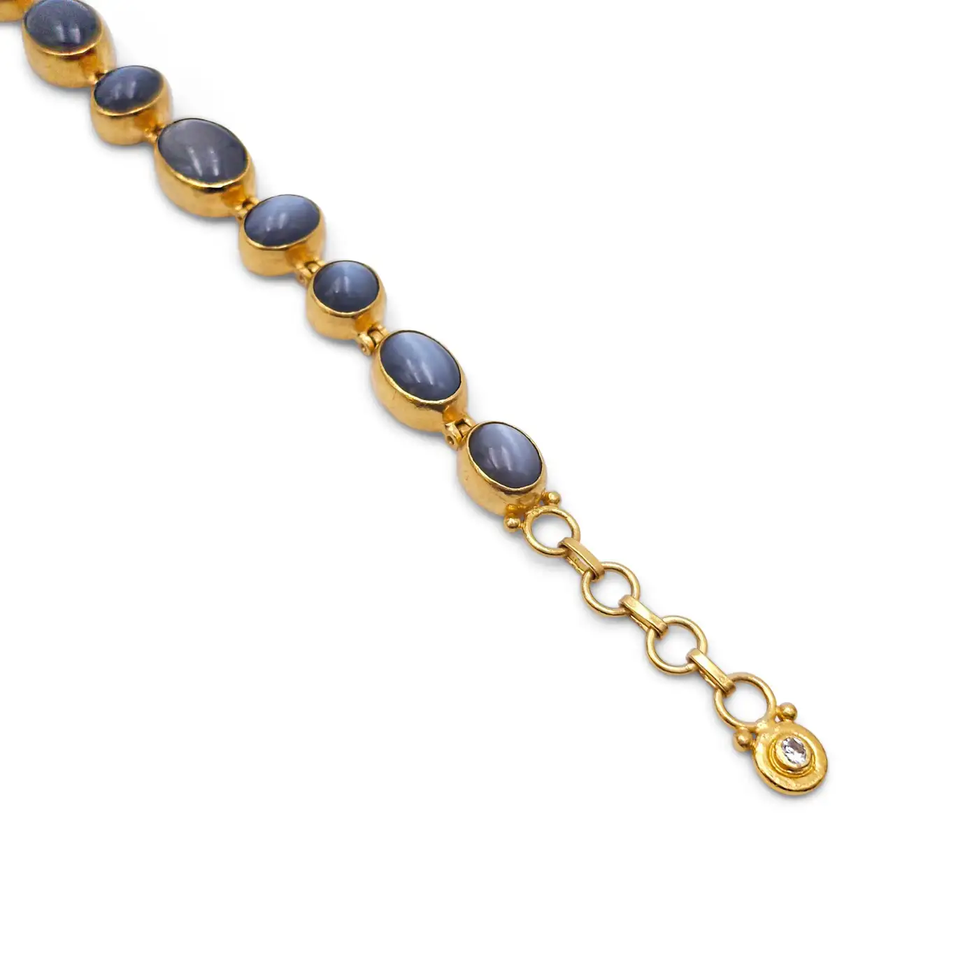 Gurhan-24-Karat-Gold-and-Black-Moonstone-Bracelet-3.webp