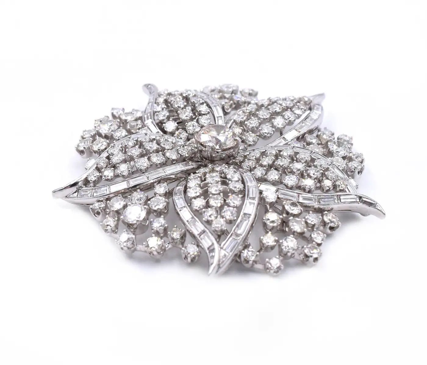 Harry-Winston-Diamond-Brooch-For-Sale-6.webp