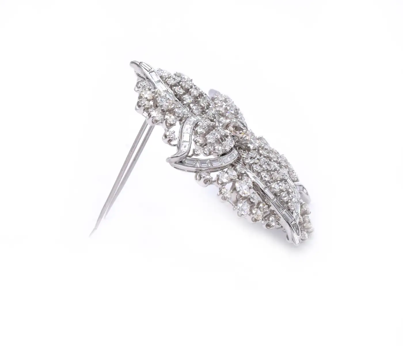 Harry-Winston-Diamond-Brooch-For-Sale-8.webp