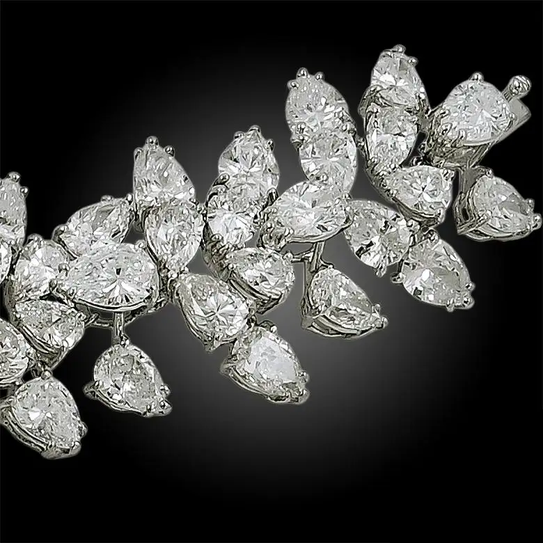Harry-Winston-Diamond-Platinum-Cluster-Bracelet-3.webp