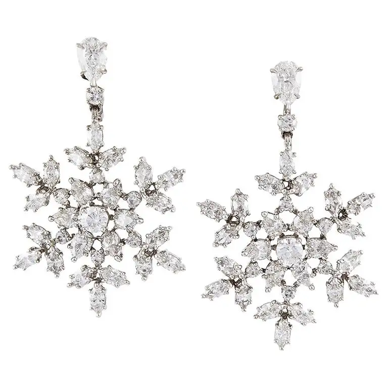 Harry-Winston-Vintage-Collection-Diamond-Snowflake-Drop-Earrings-1.webp