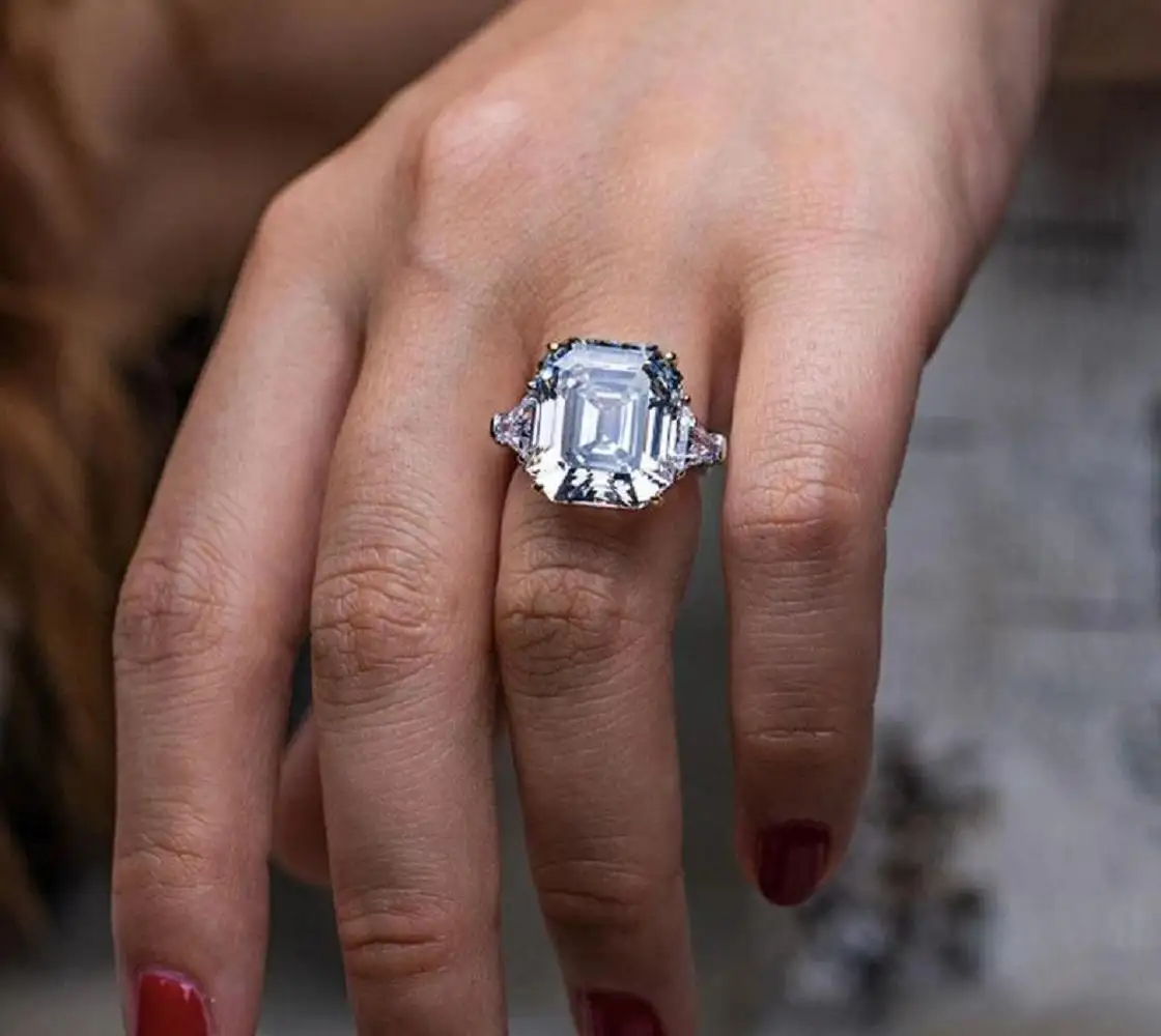 INTERNALLY-FLAWLESS-Carat-GIA-Certified-8.16-Square-Emerald-Cut-Diamond-2.webp