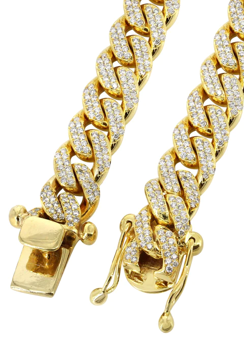 Iced_out_miami_cuban_chain_2.webp