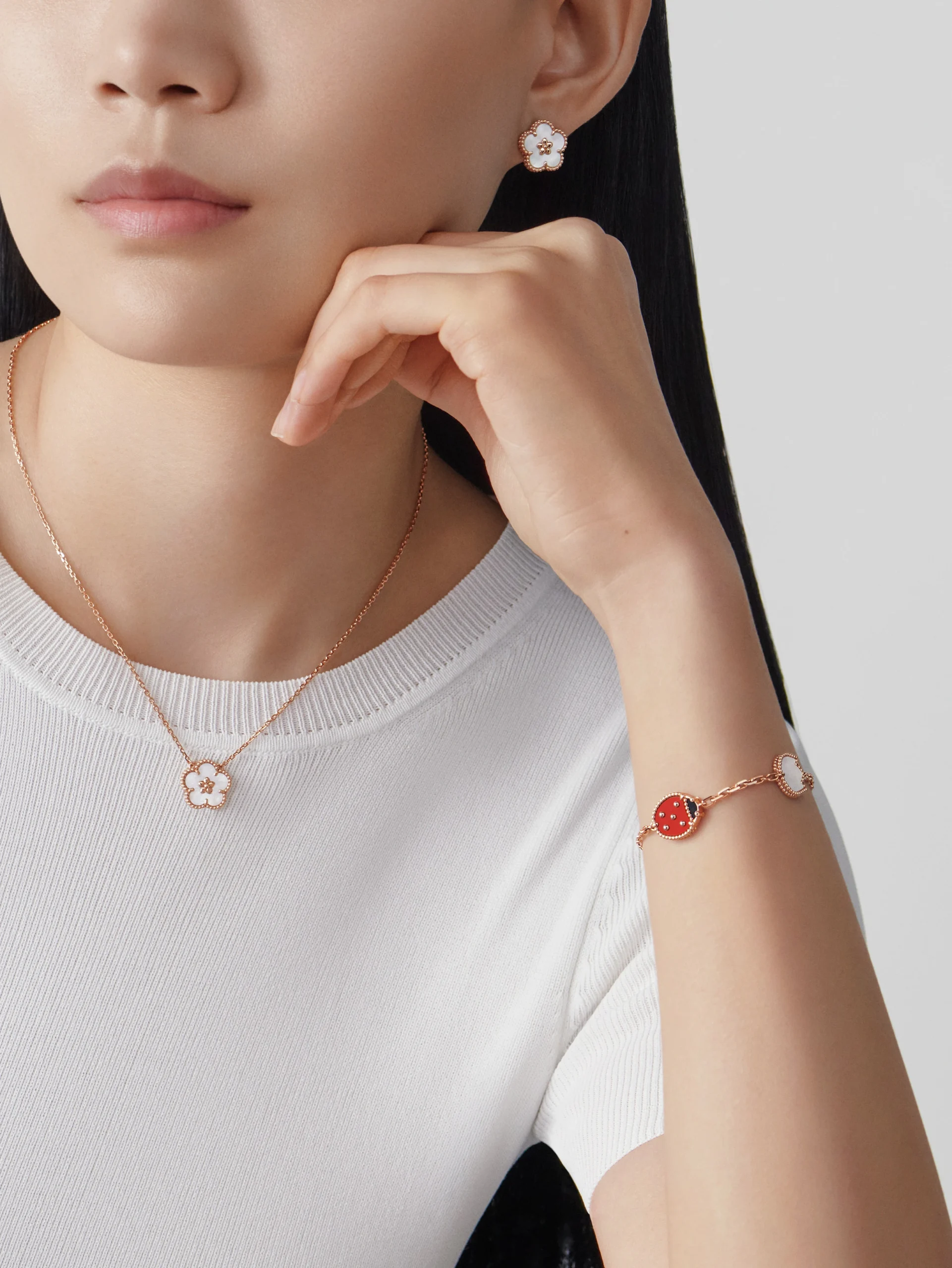 Lucky-Spring-pendant-plum-blossom-1-scaled-1.webp
