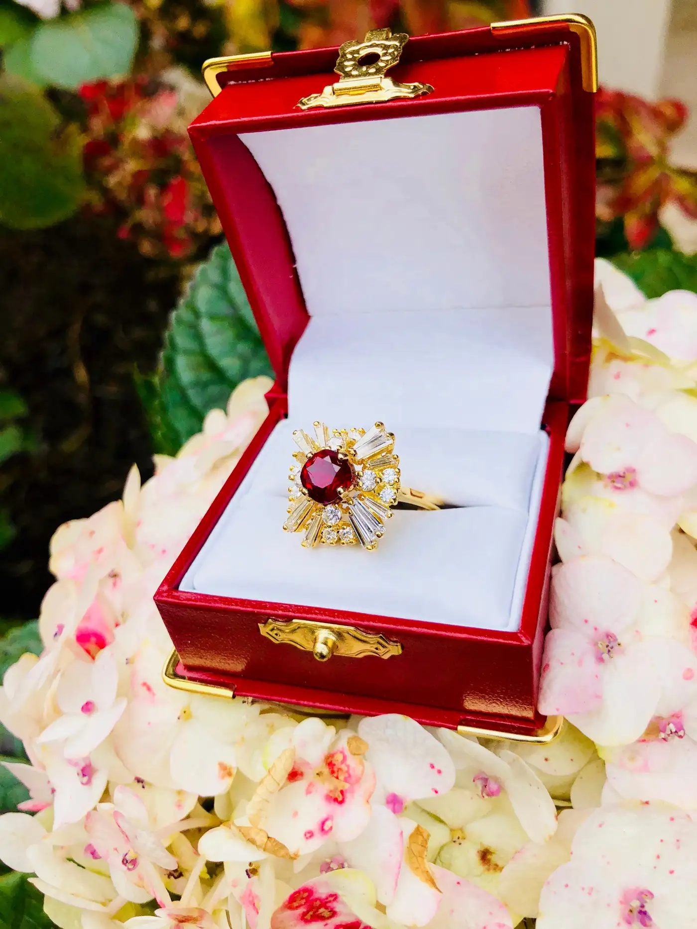 Natural-Ruby-and-Diamond-6.10-Carat-18K-Yellow-Gold-Ballerina-Ring-GIA-Certified-1.webp