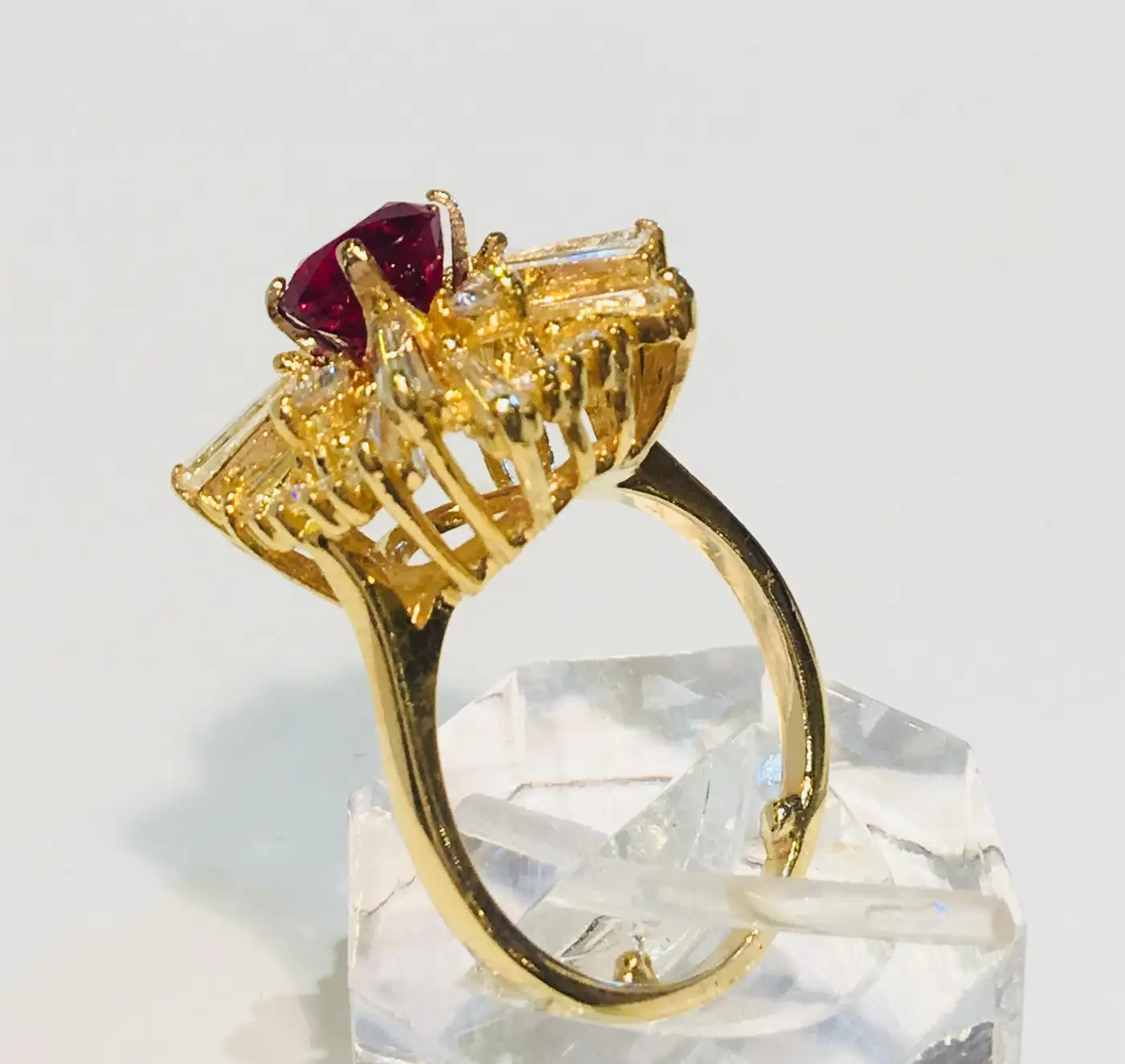 Natural-Ruby-and-Diamond-6.10-Carat-18K-Yellow-Gold-Ballerina-Ring-GIA-Certified-12.webp
