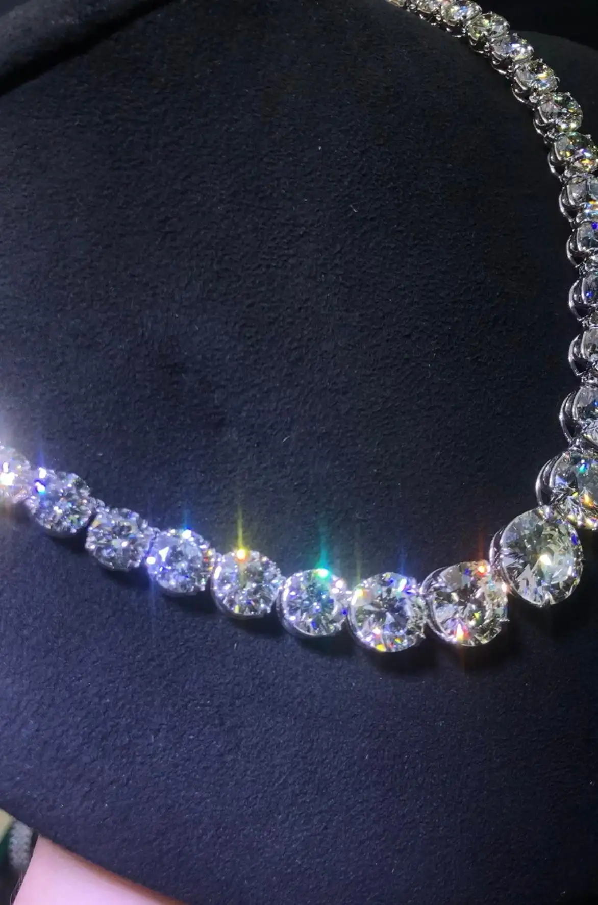 Platinum-95.00-Carat-Diamond-Tennis-Necklace-6.webp