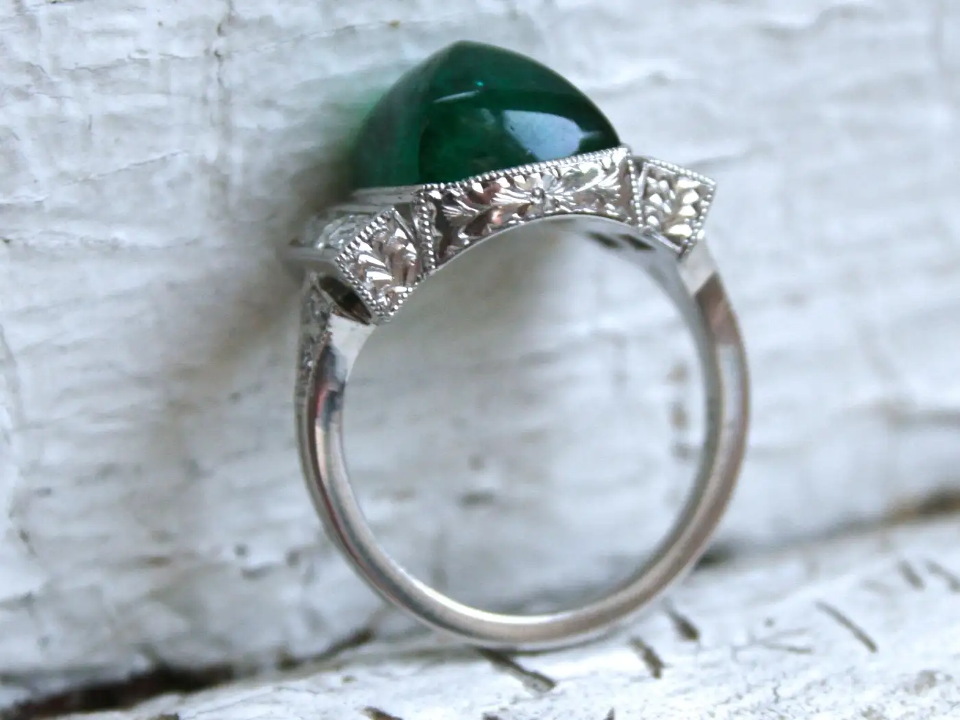Platinum-Art-Deco-Style-Sugarloaf-Emerald-and-Diamond-Ring-Engagement-Ring-3.webp