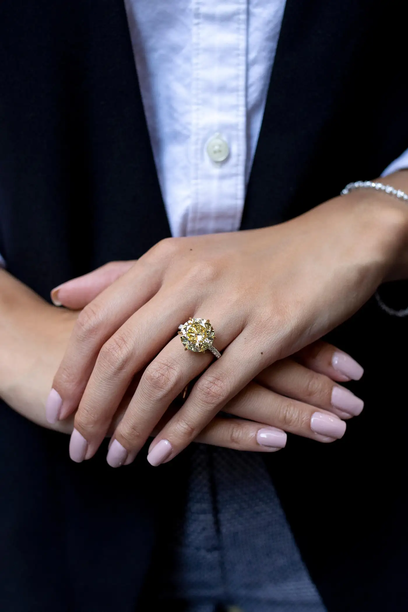 Roman-Malakov-GIA-Certified-Fancy-Intense-Yellow-Diamond-Engagement-Ring-2.webp
