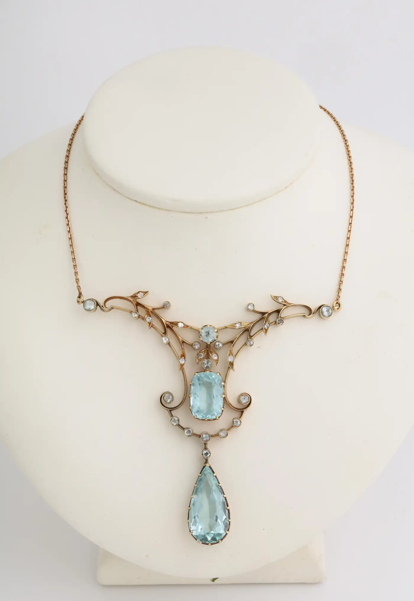Russian-Art-Nouveau-Aquamarine-Necklace-and-Ring-St.-Petersburg-c.-1910-6.webp
