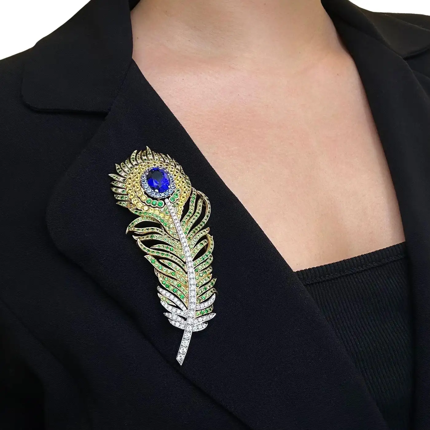 Tiffany-Co.-Diamond-Tanzanite-and-Sapphire-Feather-Brooch-3.webp