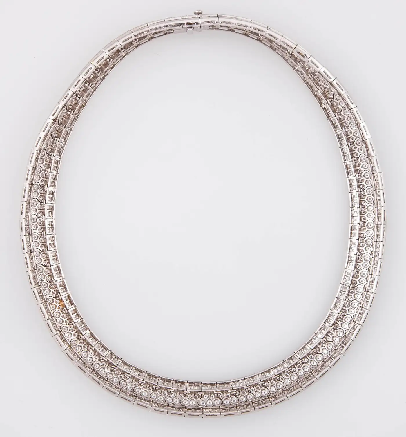 Van-Cleef-Arpels-Diamond-Flexible-Necklace-5.webp