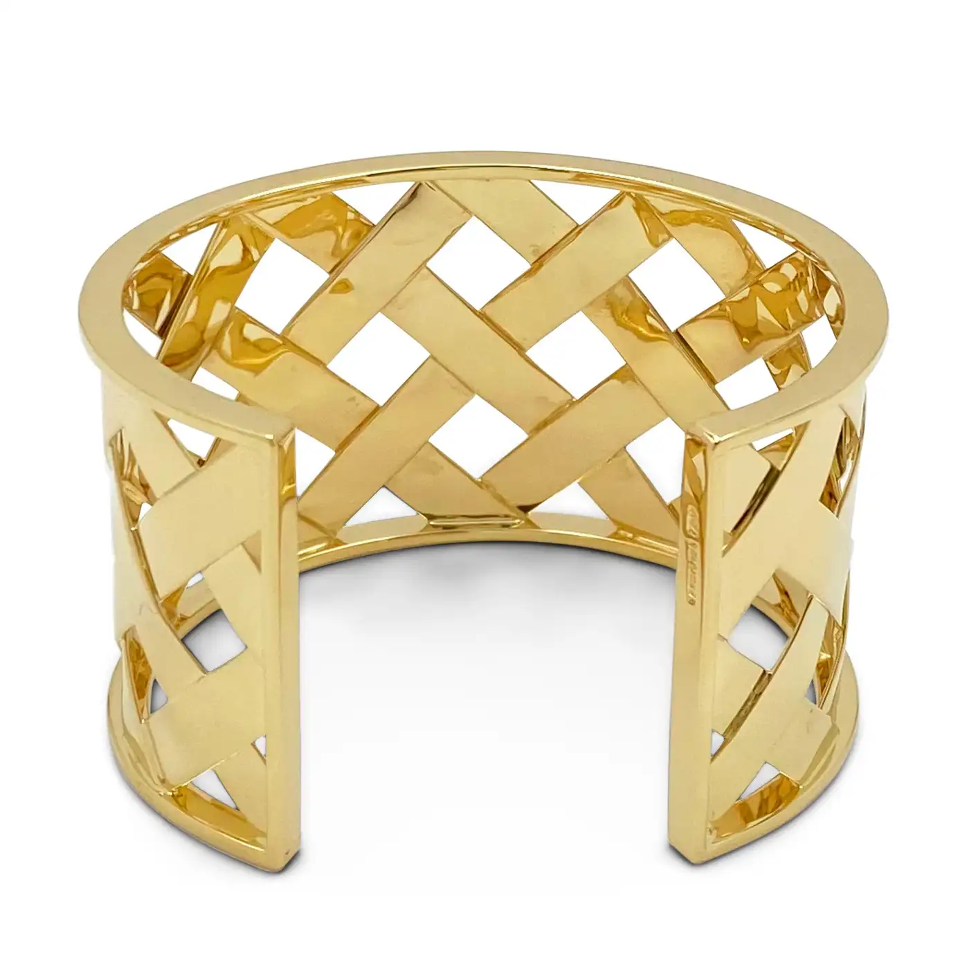 Verdura-Criss-Cross-Yellow-Gold-Cuff-4.webp