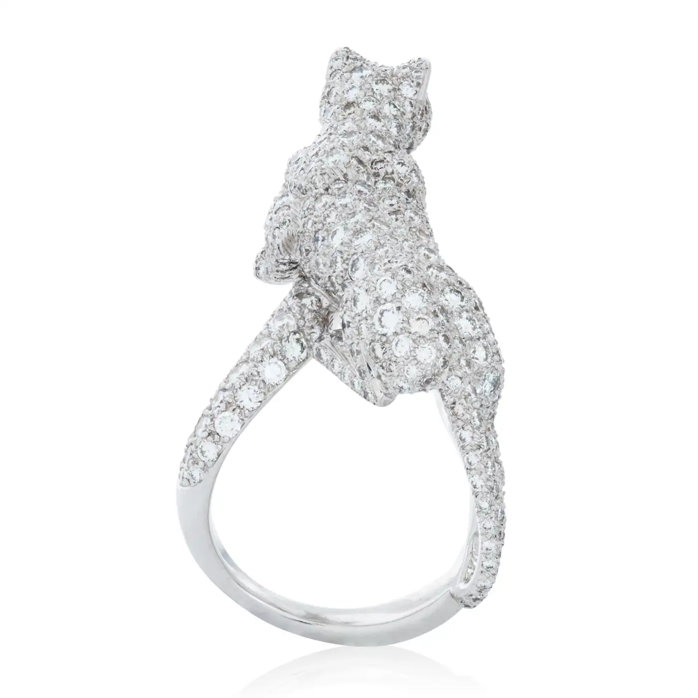 Vintage-18kwg-Panthere-De-Cartier-Diamond-Emerald-Onyx-Walking-Panther-Ring-4.webp