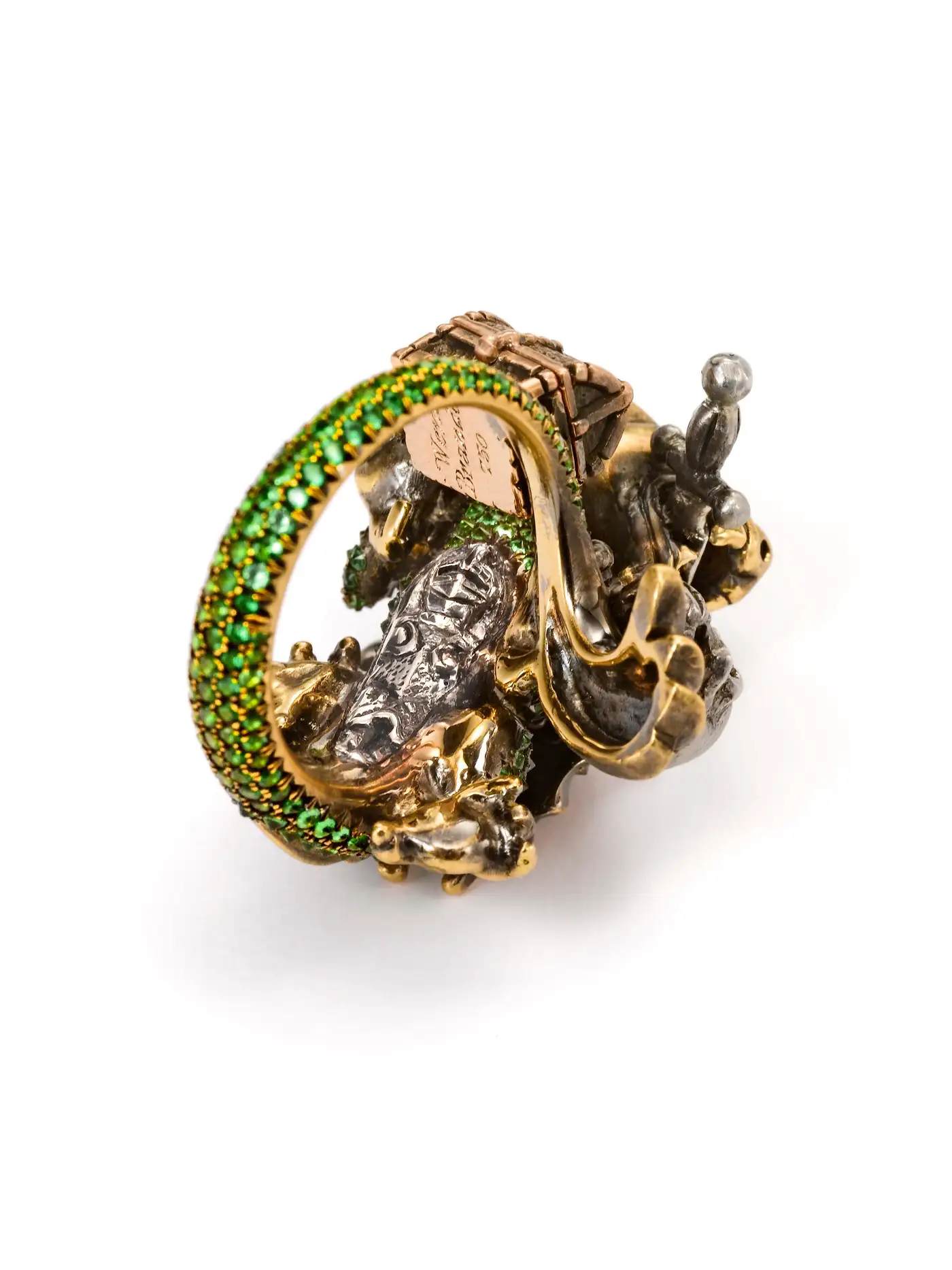 Wendy-Brandes-7-Ring-Diamond-and-Coloured-Gemstone-Animal-Design-Collection-2.webp
