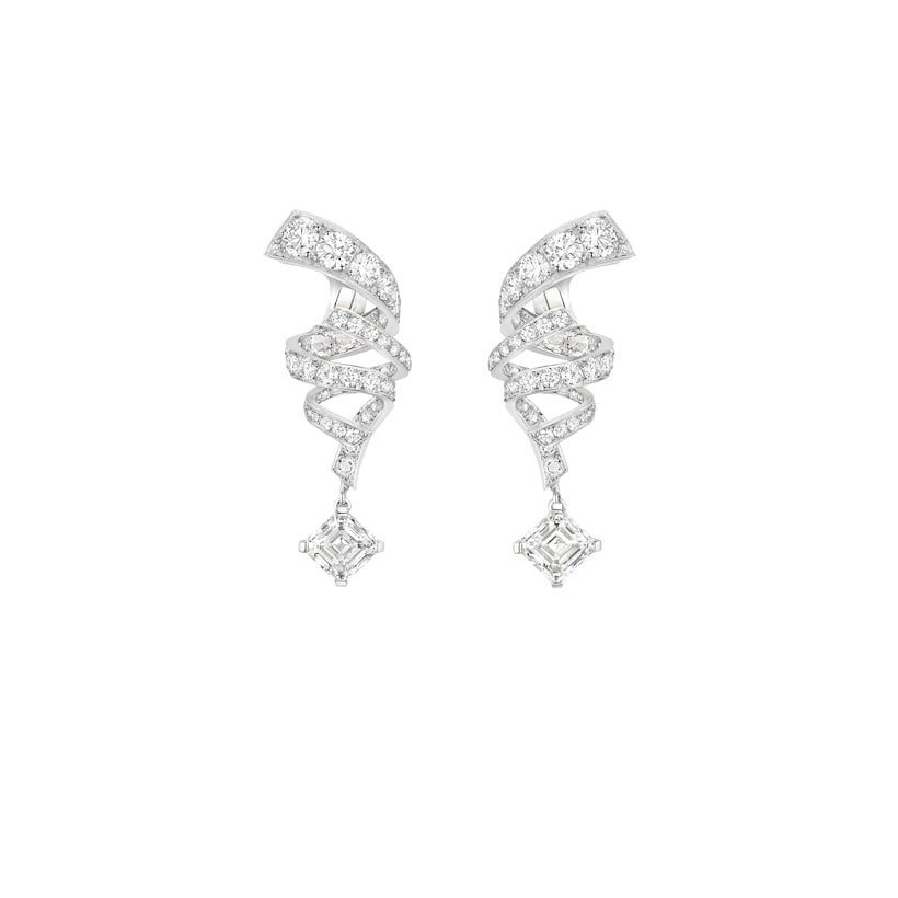 Buy-Torsade-de-Chaumet-earrings.jpg