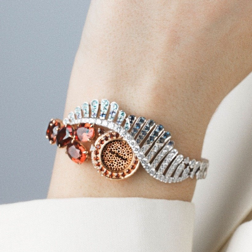 Escales-Jewellery-Timepiece-White-and-rose-gold-spinels-diamonds-sapphires.jpg