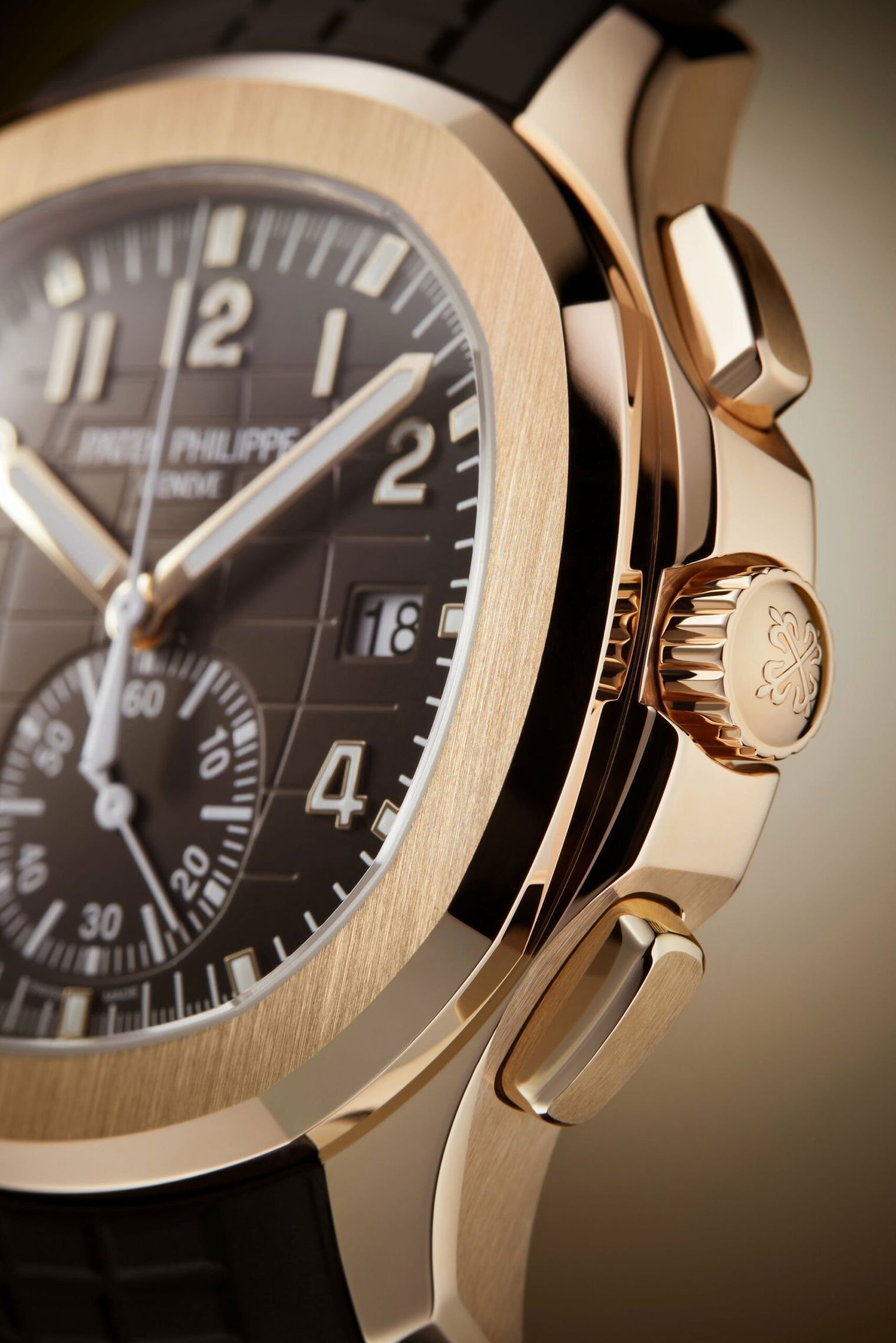 patek-philippe-aquanaut-flyback-8.jpg