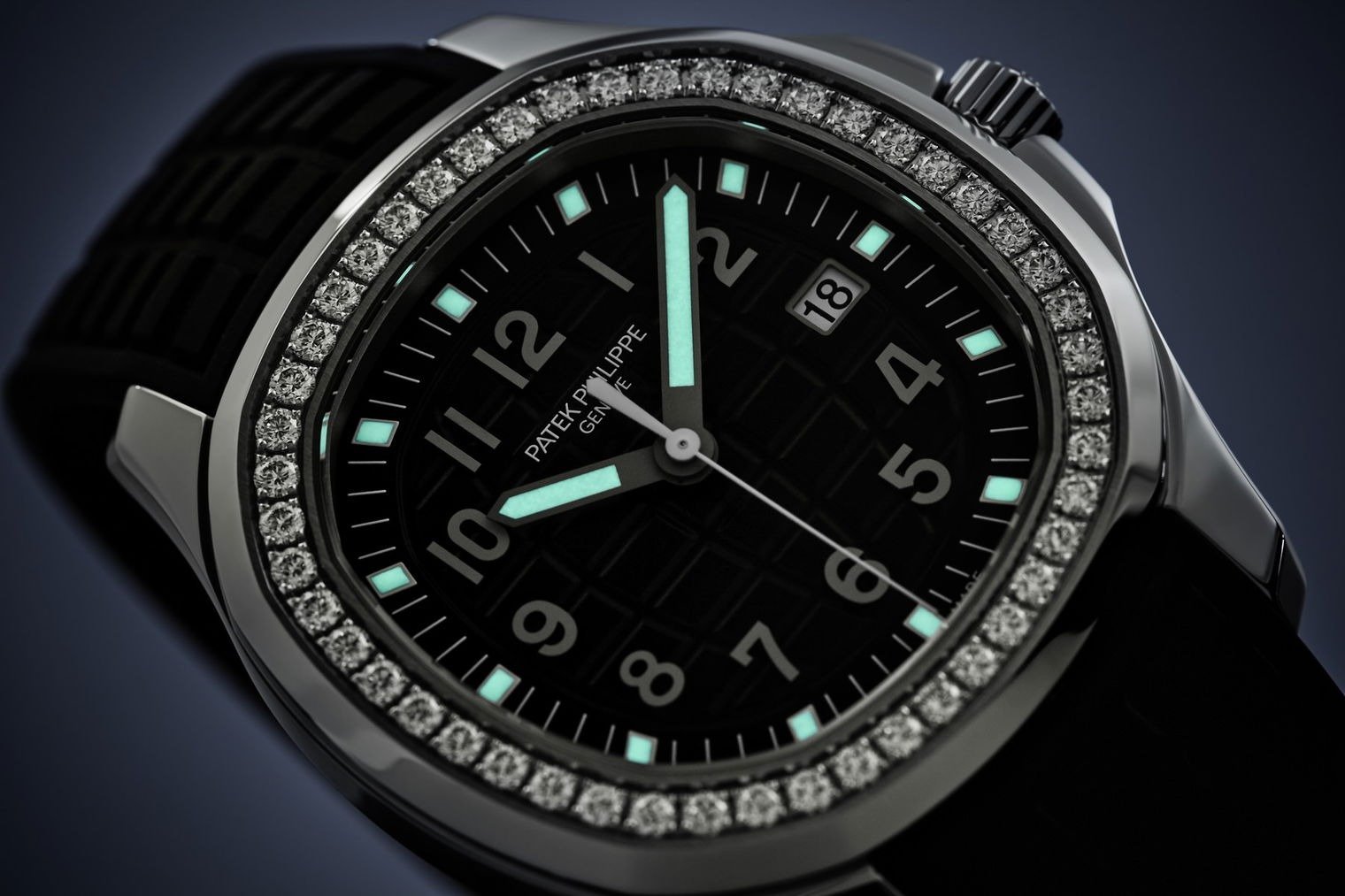 patek-philippe-aquanaut-luce-526-2-3.jpg