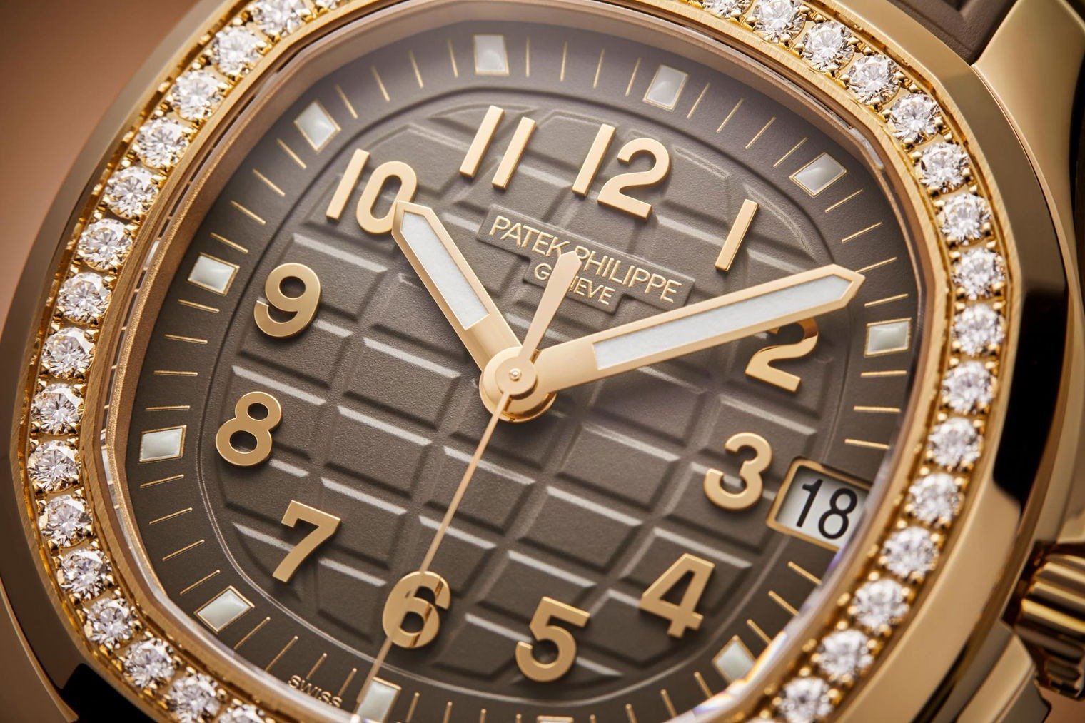 patek-philippe-aquanaut-luce-526-3.jpg