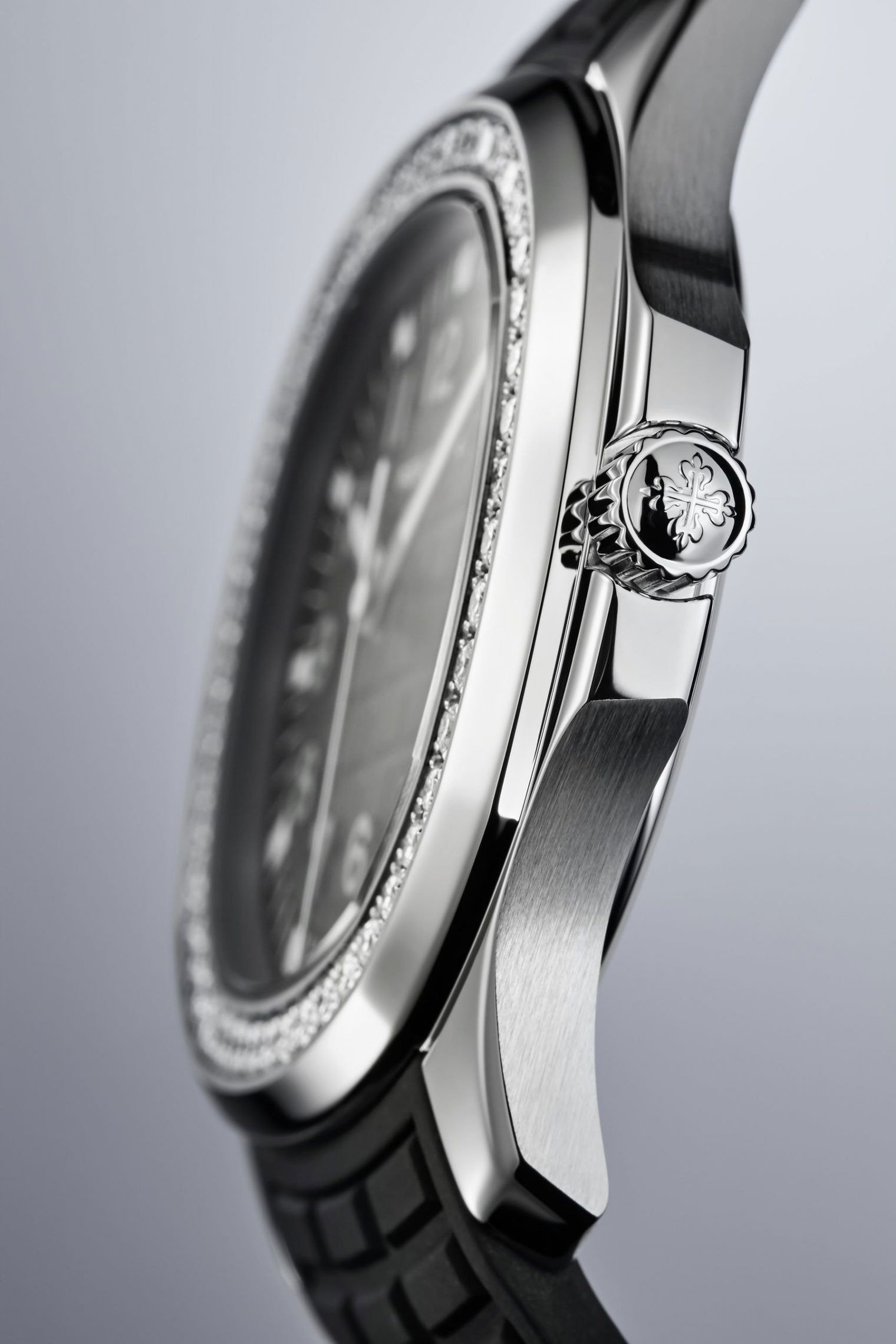 patek-philippe-aquanaut-luce-526-5-3.jpg