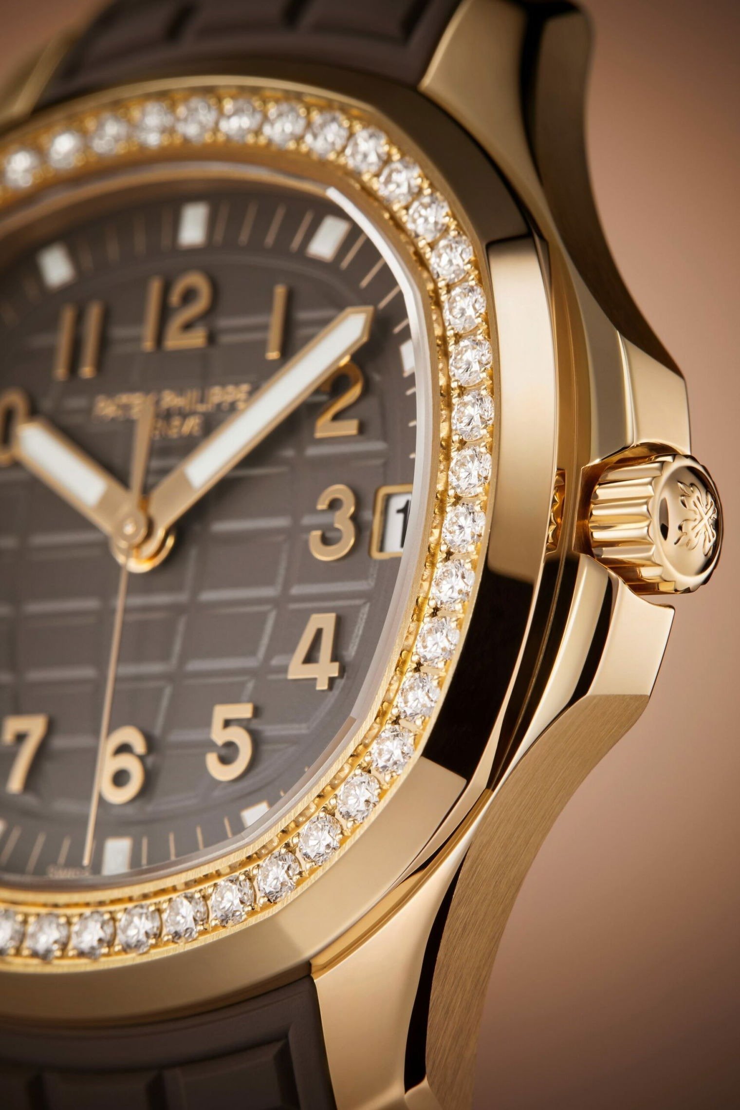 patek-philippe-aquanaut-luce-526-7.jpg