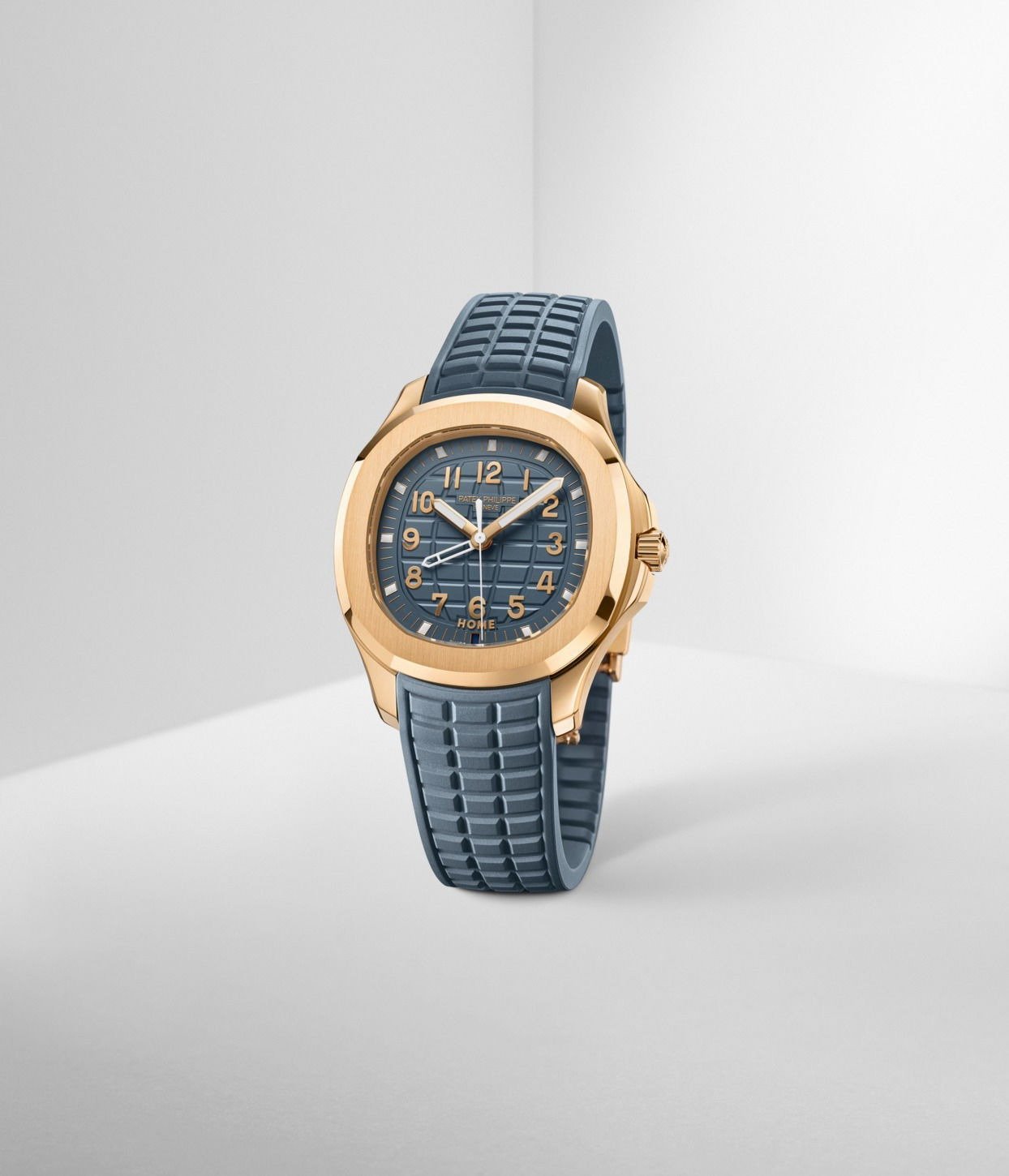 patek-philippe-aquanaut-travel-t-1-1.jpg